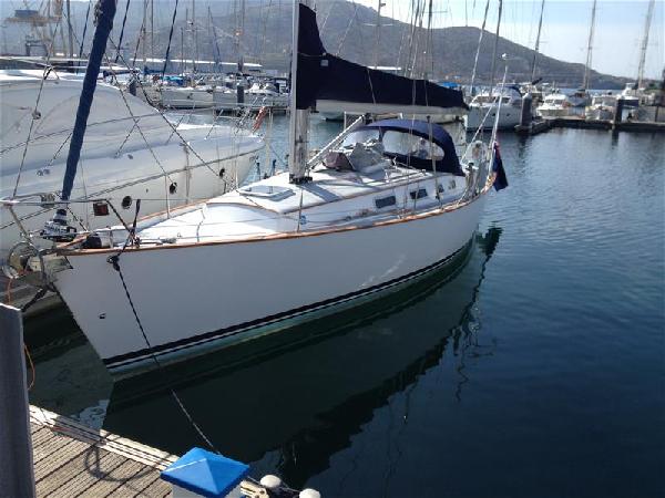 Van De Stadt Helena For Sale From Seakers Yacht Brokers