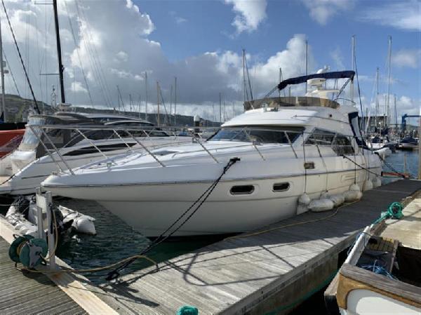 Sealine F43 For Sale From Seakers Yacht Brokers